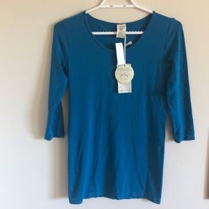 Long sleeved C’est moi one sized T-shirt